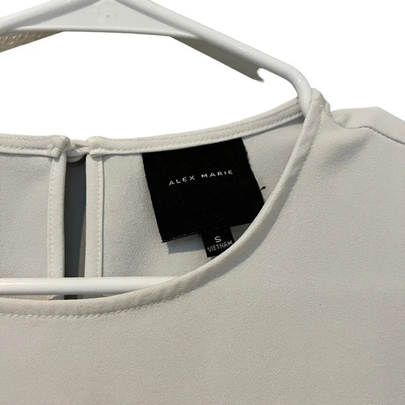 Alex Marie Charlie Round Neck Sleeveless Blouse Size Small - Picture 2 of 4